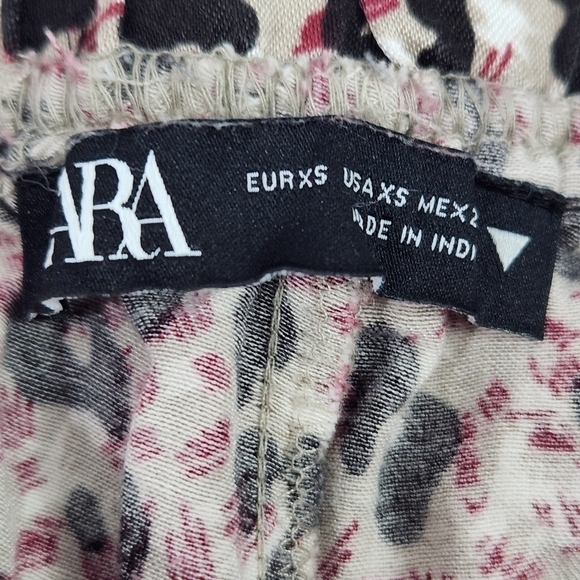 ZARA Leopard print high Waist Satin Jogging pants - Picture 4 of 9